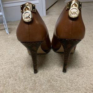 Michael Kors Size 10 heels